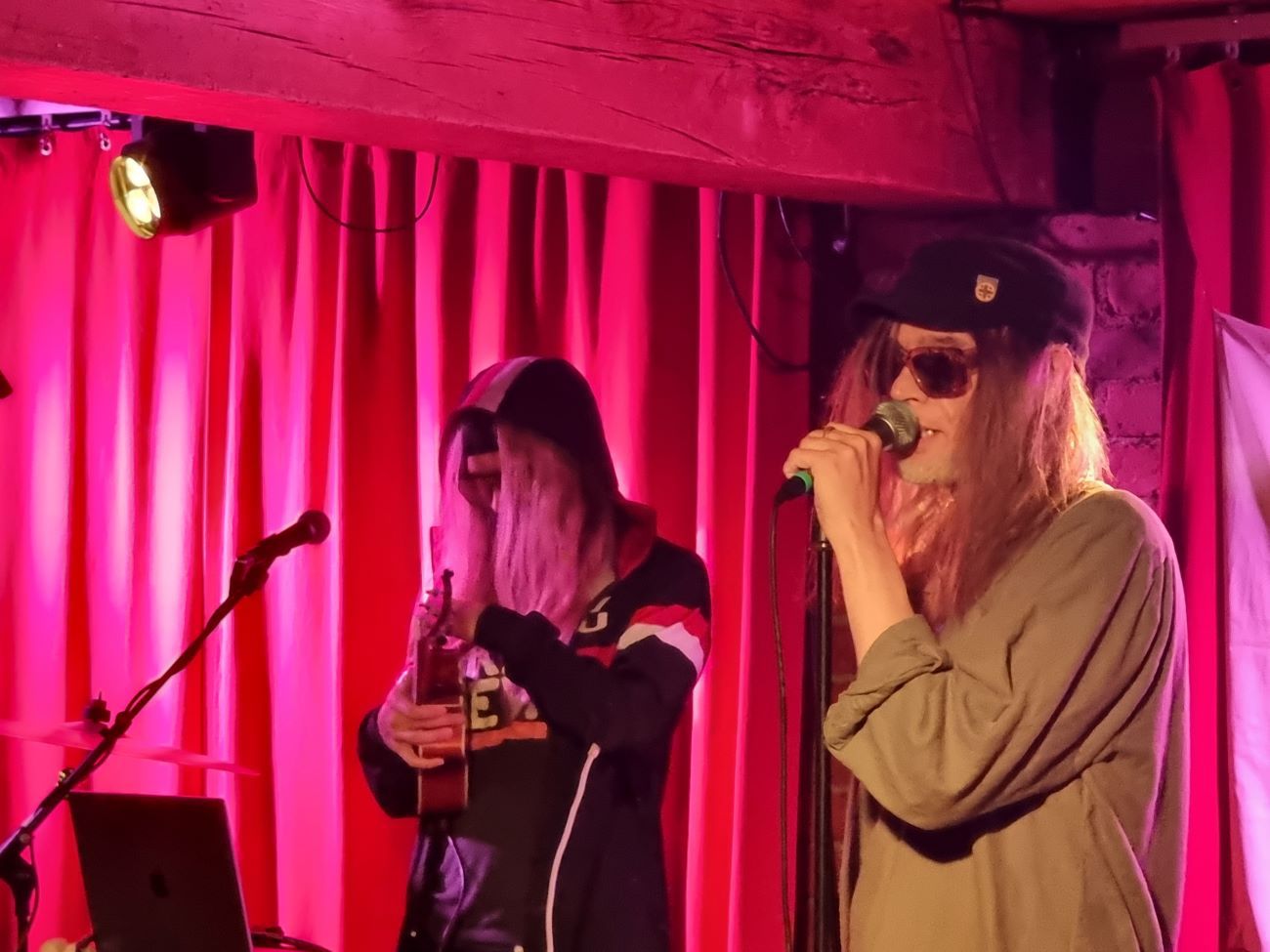 levoton tuhkimo by hanna maria gronlund kulttuuritoimitus INSTA