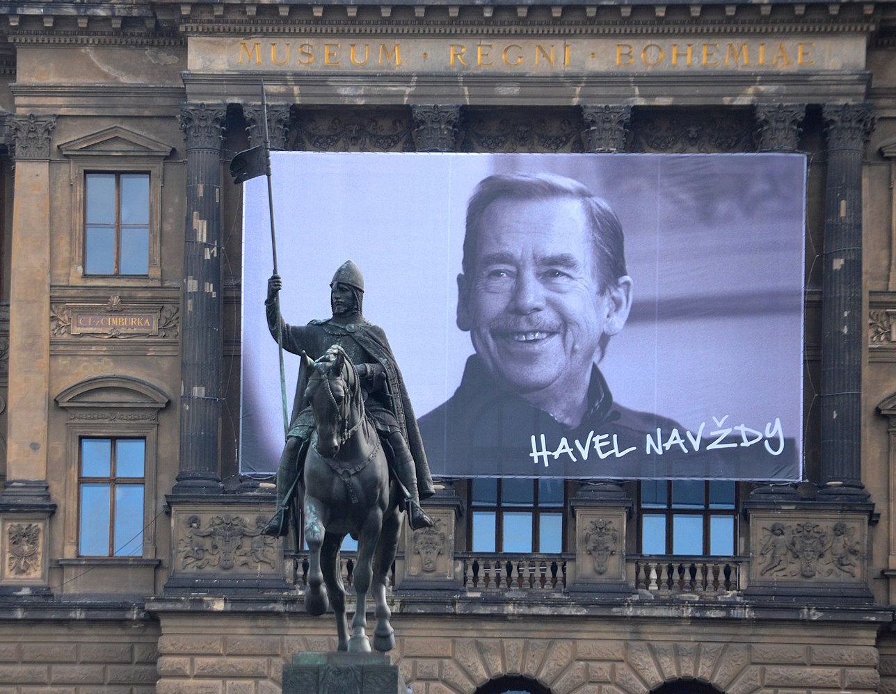 1288px Václav Havel 2014 Václavské náměstí