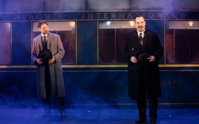 Tampereen Teatterin Poirot-klassikko häikäisee visuaalisuudellaan – arviossa Idän pikajunan arvoitus
