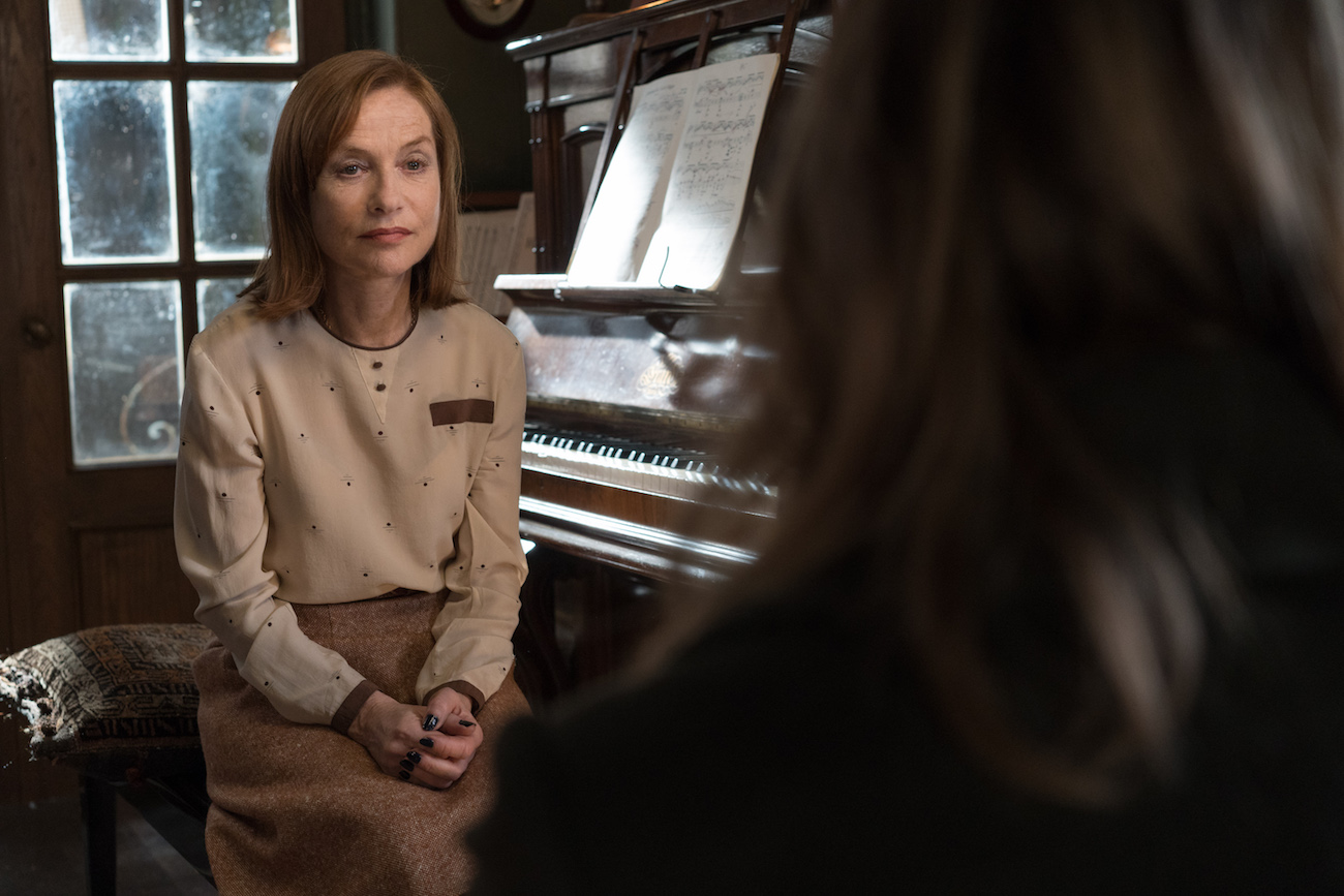 Isabelle Huppert elokuvassa Greta. Kuva: Finnkino Oy.