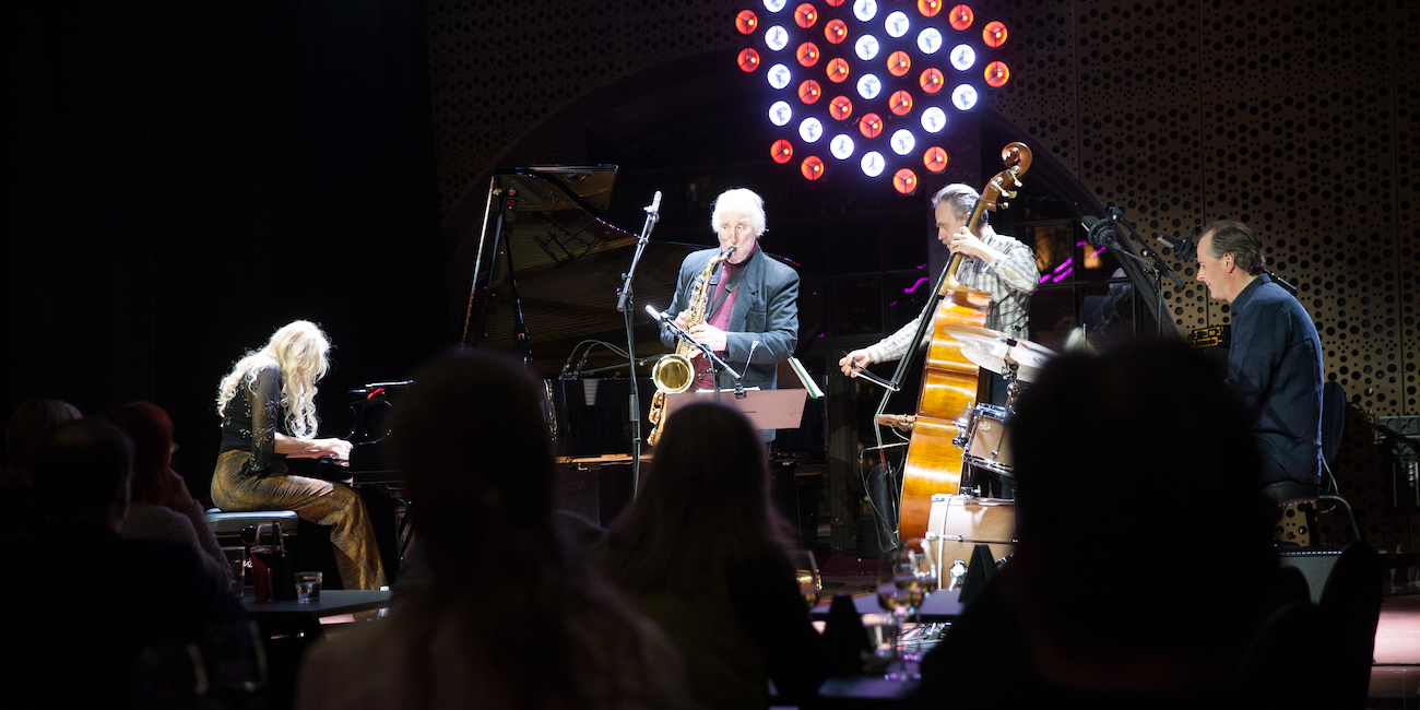 Kypsää, väkevää ja kiihkeää kasvattelua – Iro Haarla Quartet vieraili Tampereen G Livelabissa