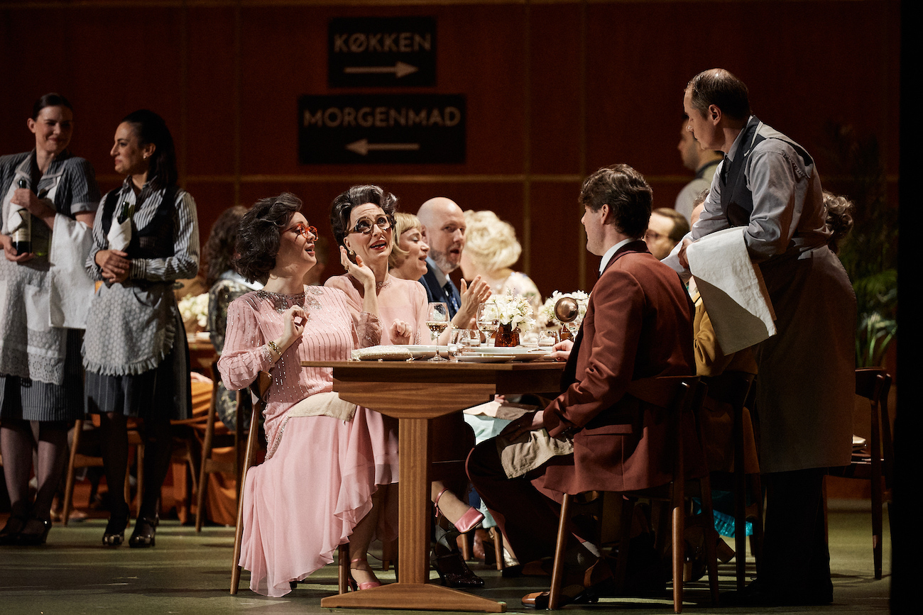 levoton tuhkimo by hanna maria gronlund kulttuuritoimitus INSTA