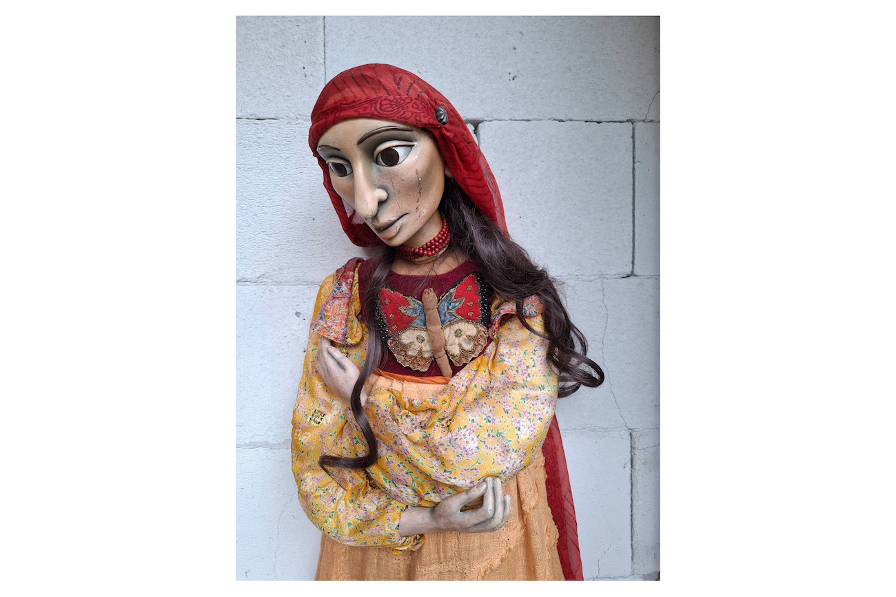 3. Musta Madonna Lillqvist doll