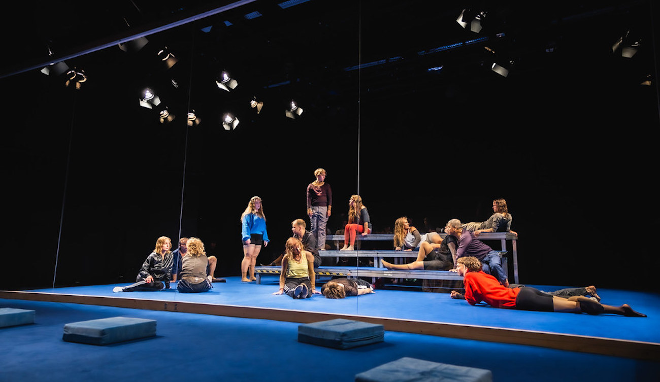 54739412283 5a6209c319 b