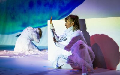 Virne – Smirk on nykytanssiteos, joka synnyttää sekä luottavaisia hymyjä että huolestuneita ajatuksia