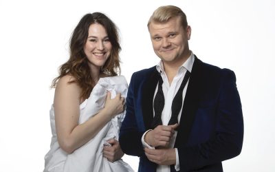 Tampereen Komediateatterin kesänäyttämöllä juhlitaan farssitraditiossa häitä häiden perään