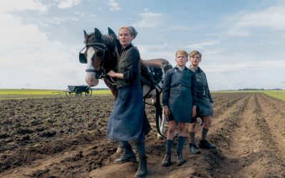 Amrum-elokuva näyttää miten lapsi kasvaa hitaasti ulos natsivanhempiensa maailmankuvasta