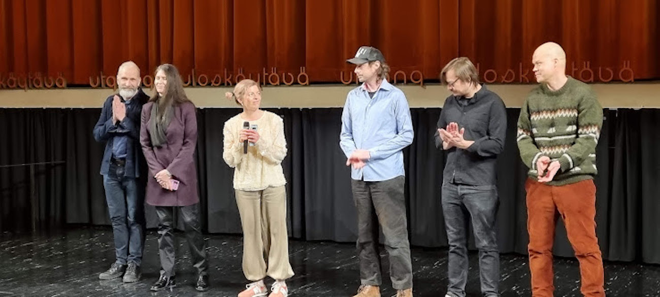 8 Karin Pennane ja ryhmä