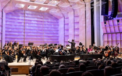 Tampere Filharmonia yllätti juhlakonsertissa: intialainen sitar lumosi nuoren yleisön