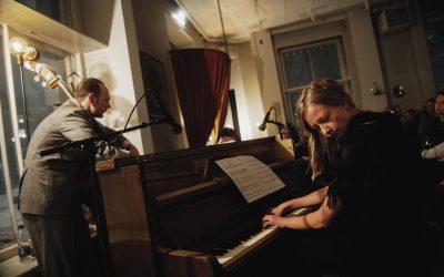 Anni Kiviniemen trion musiikissa raja-aidat häilyvät heleällä otteella – arviossa esikoisalbumi Eir
