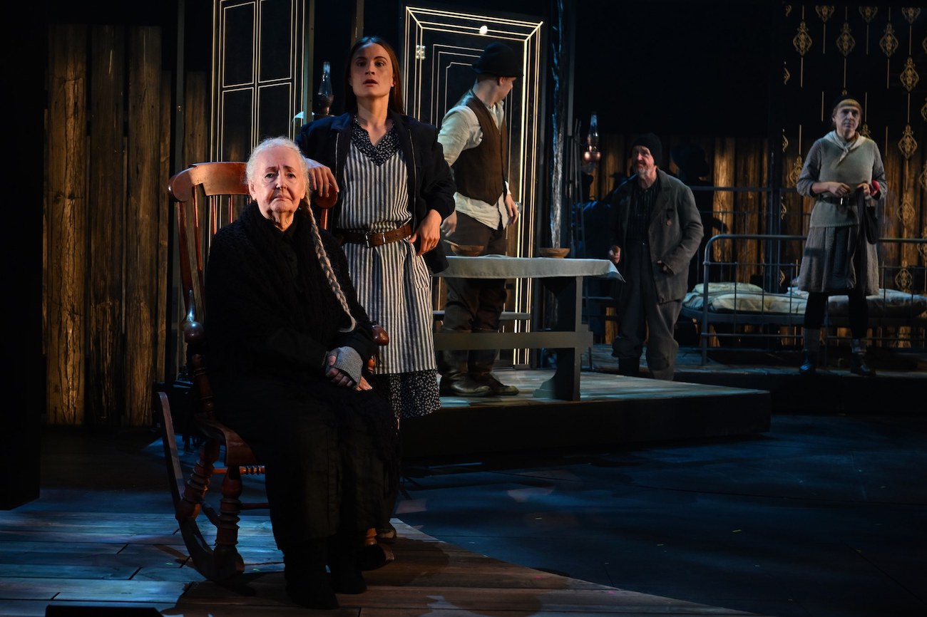 levoton tuhkimo by hanna maria gronlund kulttuuritoimitus INSTA