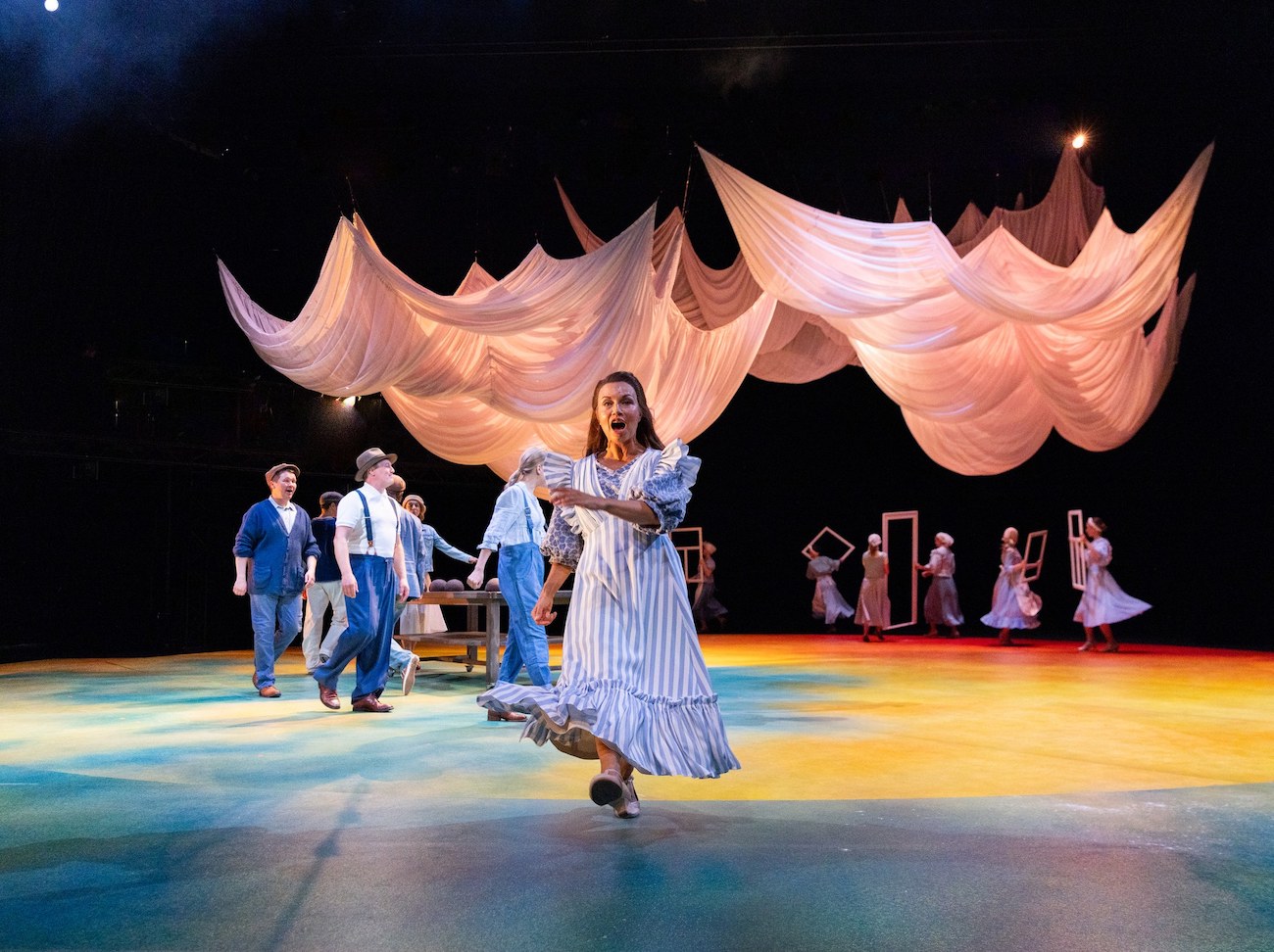 levoton tuhkimo by hanna maria gronlund kulttuuritoimitus INSTA