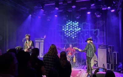 Suitsukkeenhuuruista bluespsykedeliaa Tammerkosken rannalla – Room Full of Hendrix huumasi G Livelabin