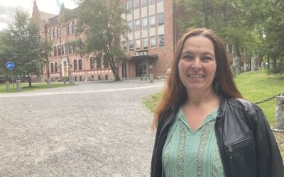 Tarinateatterifestarit saapuu Tampereelle elokuun lopussa – laji on koukuttanut Sanja Riihimäen