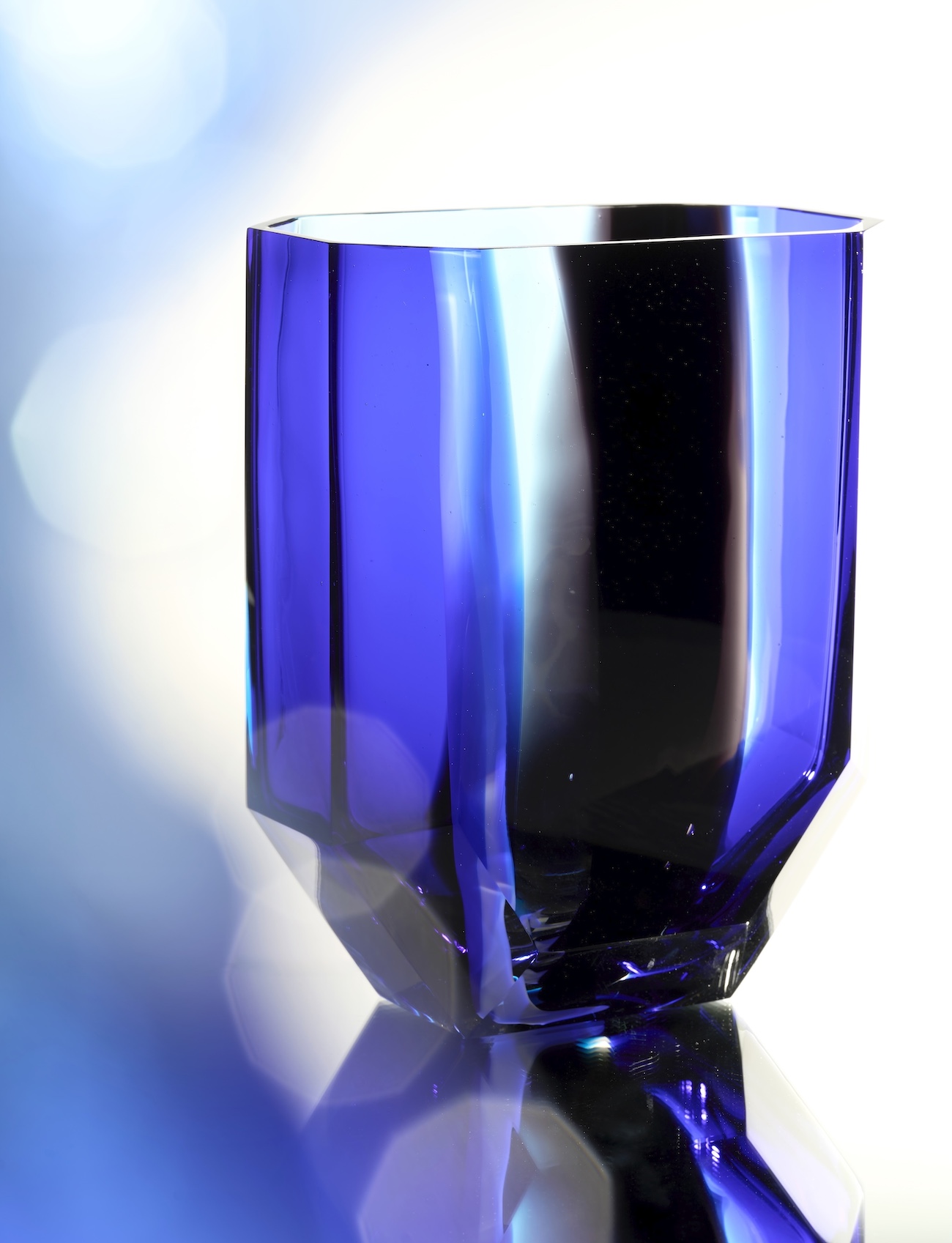 Jalokivi maljakko Piri midres (kopio)