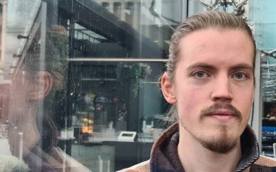 Musiikissa voi kuulua tuoreen isän huoli – Joel Järventausta sävelsi pianokonserton keskoslapselleen