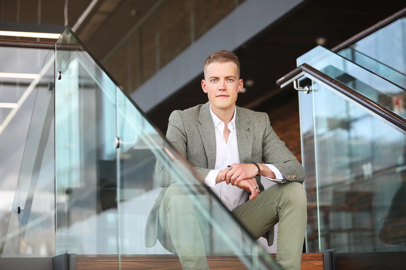 Joel2 kuvaMaaritKytoharju ezgif.com webp to jpg converter