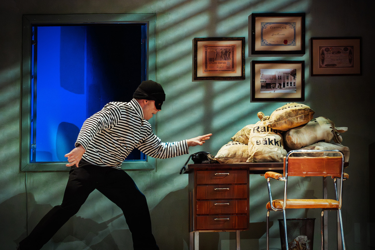 levoton tuhkimo by hanna maria gronlund kulttuuritoimitus INSTA