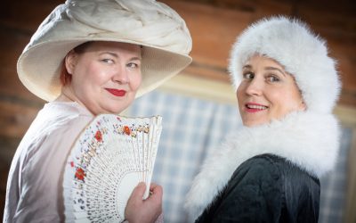 Sivistävää ja sivaltavaa kahden näytelmän voimin – arviossa Teatteri-iltojen Akseli Gallen-Kallelan kootut teokset ja Napa