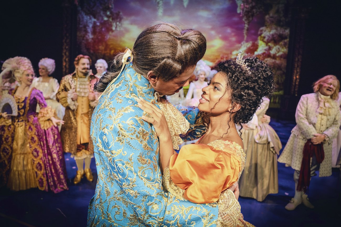 Kaunotar ja hirvio DSC03747 300dpi