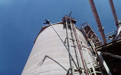 Kuin kuvastimessa #50: Kaupunki liekeissä (1979)