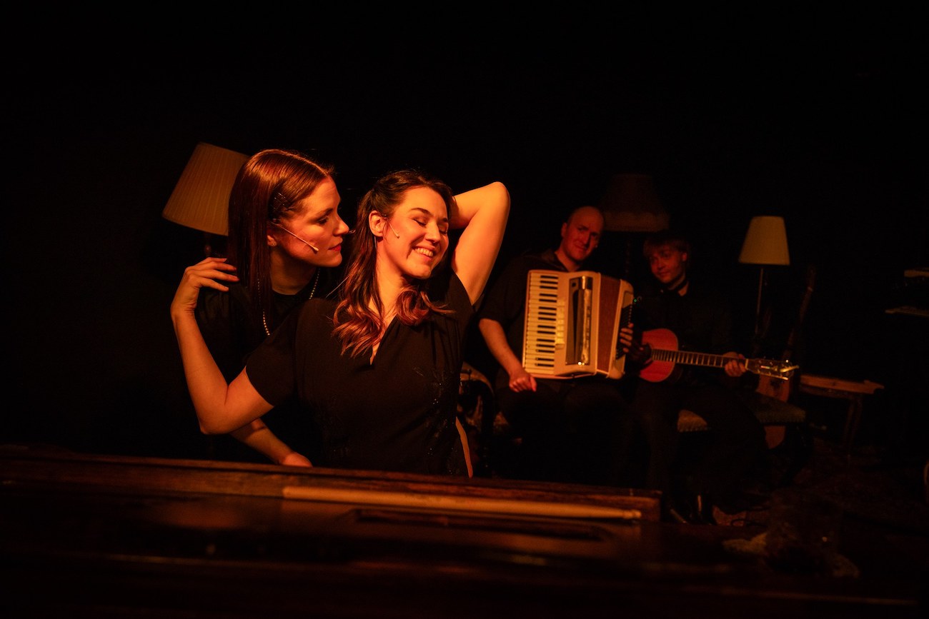 Kummituskvartetti 3 (300 dpi)