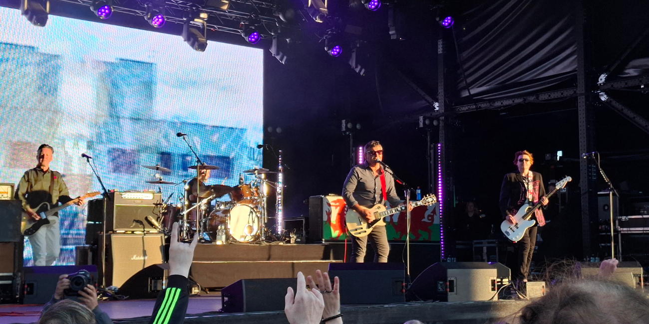 levoton tuhkimo by hanna maria gronlund kulttuuritoimitus INSTA