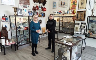 Suomen Nyrkkeilymuseo syntyi hullusta ideasta automatkalla, eikä koko Euroopasta löydy toista vastaavaa