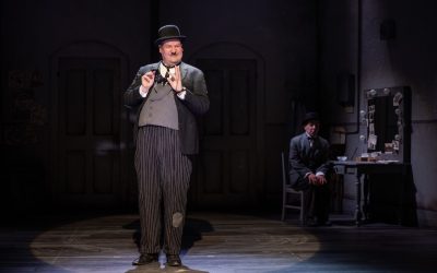 Vauhdikasta menoa Tampereen Teatterissa Ohukaisen ja Paksukaisen seurassa – arviossa Laurel ja Hardy: Mykkäfilmin mestarit