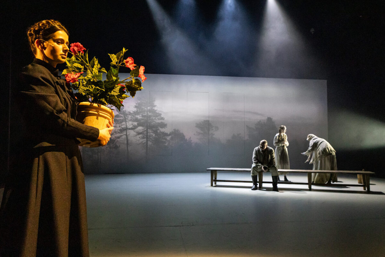 levoton tuhkimo by hanna maria gronlund kulttuuritoimitus INSTA levoton tuhkimo by hanna maria gronlund kulttuuritoimitus INSTA