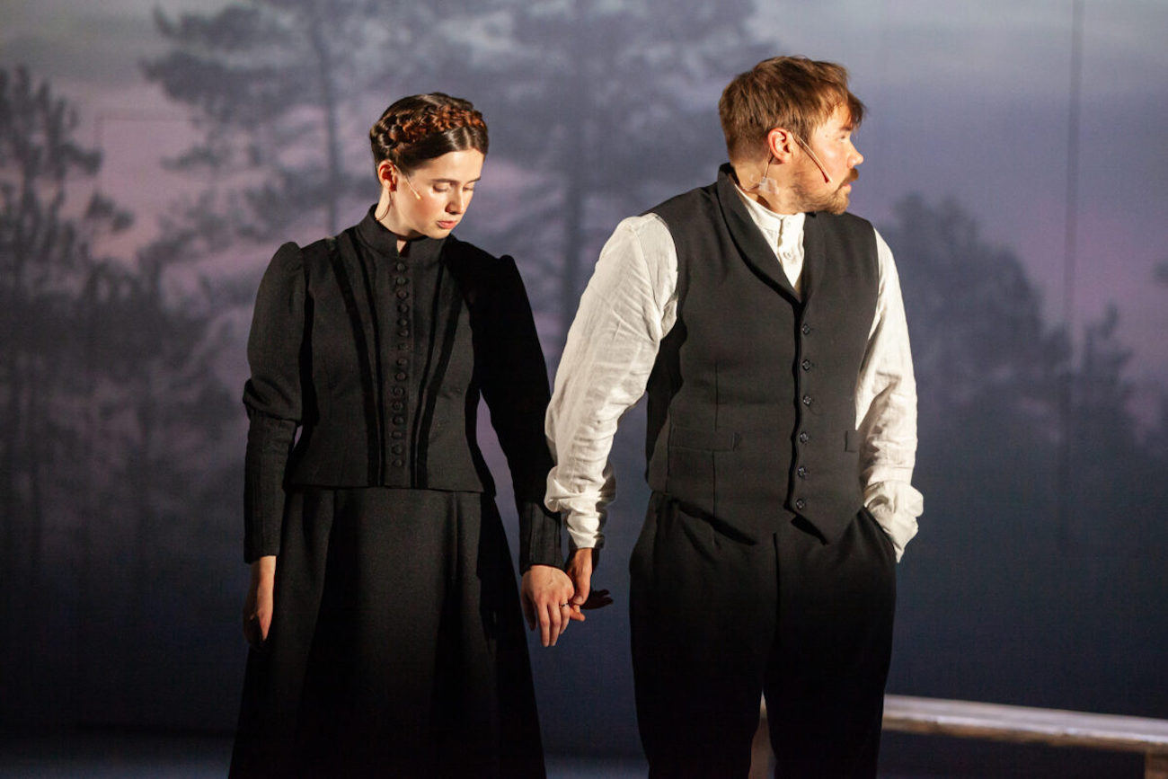 NiskavuorenHeta KristiinaKarhu JoelHirvonen 4039 1200x800