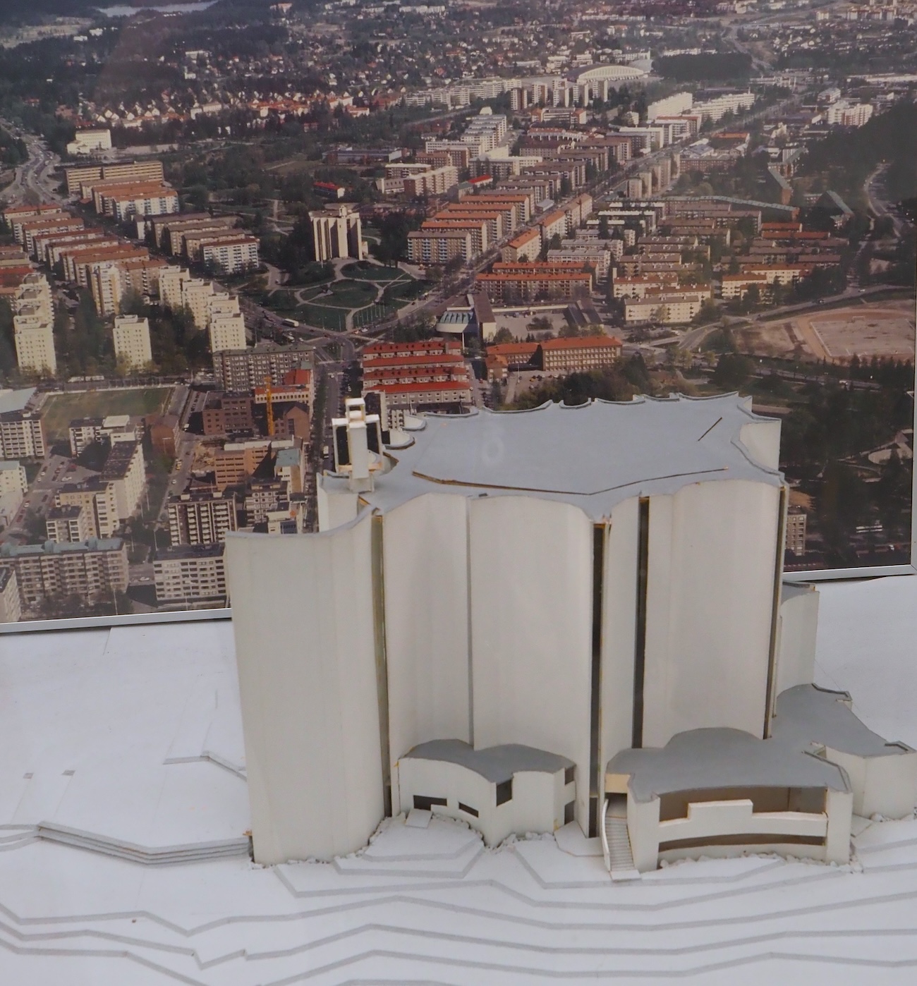 P8199384
