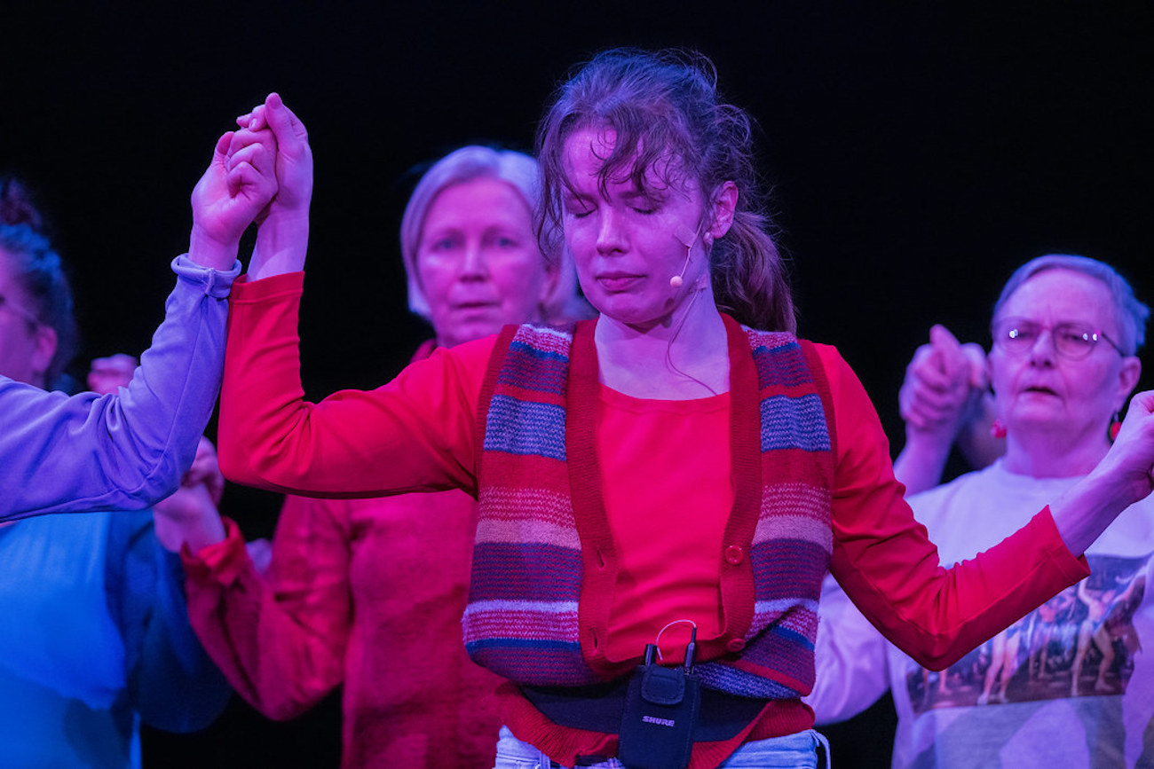 levoton tuhkimo by hanna maria gronlund kulttuuritoimitus INSTA levoton tuhkimo by hanna maria gronlund kulttuuritoimitus INSTA