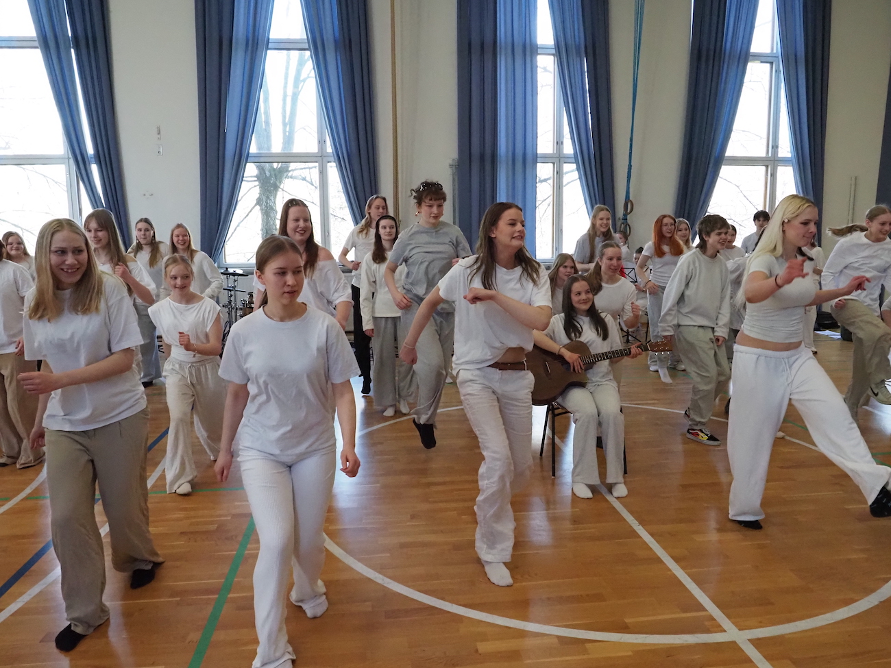 levoton tuhkimo by hanna maria gronlund kulttuuritoimitus INSTA