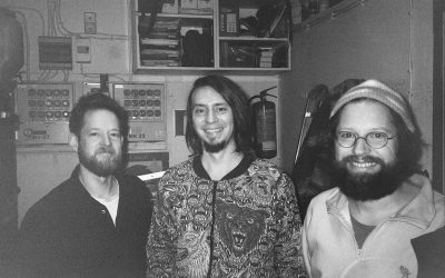 Elektroakustista musiikkia rikkaasti varioiden – arviossa Pauli Lyytinen Rabbit Holen albumi