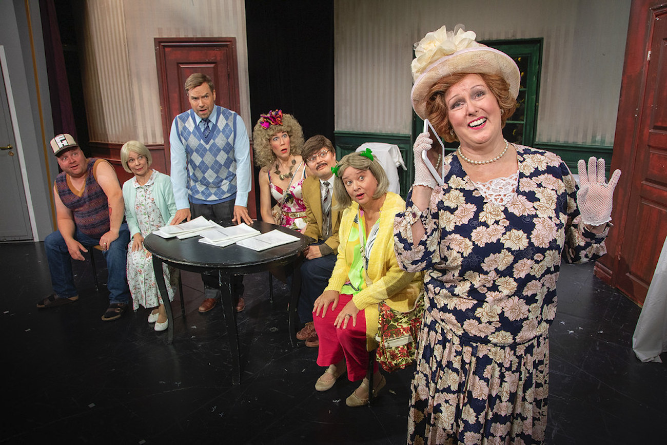 levoton tuhkimo by hanna maria gronlund kulttuuritoimitus INSTA levoton tuhkimo by hanna maria gronlund kulttuuritoimitus INSTA