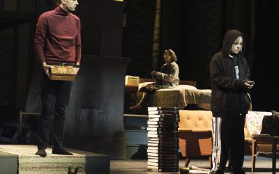 Mis poika on? Arviossa Lahden kaupunginteatterin Mammal