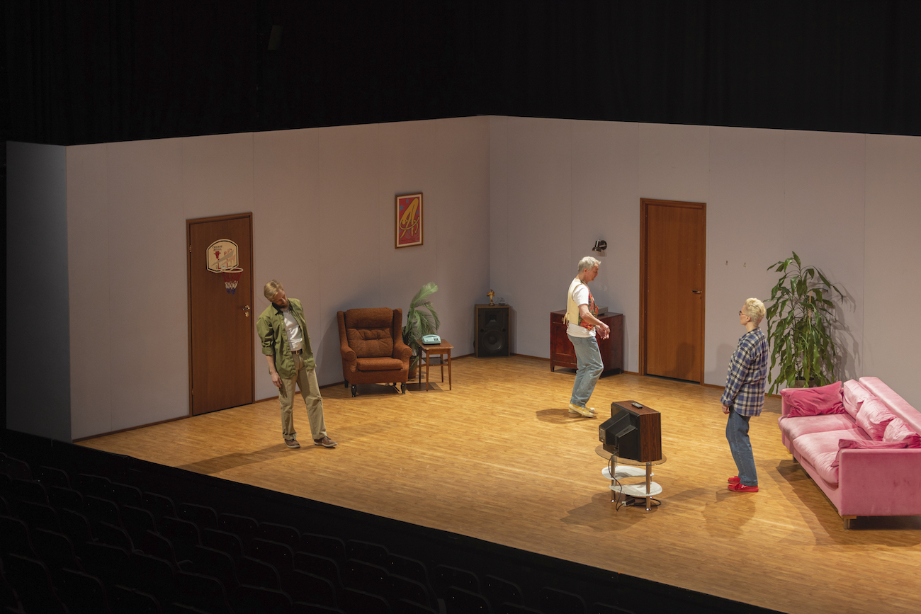 levoton tuhkimo by hanna maria gronlund kulttuuritoimitus INSTA