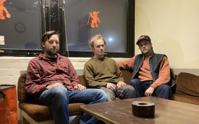 Sur-rur ja sympaattisen epämääräinen vekotin – arviossa uusi Härveli-albumi