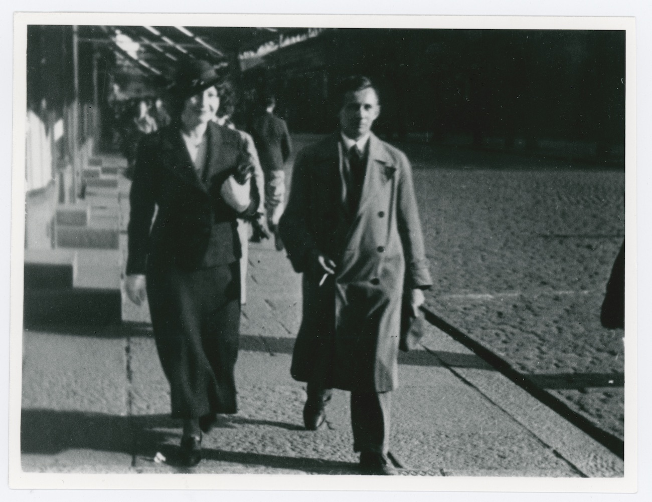 Taiteilijapariskunta Vaaskivi ja Vaara (kopio)