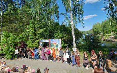 Lempeä ja lämmin tarina ystävyydestä ja luonnosta – arviossa Siuron Koski-Teatterin Havu ja Neulanen