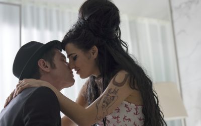 Back to Black on kiltti elokuva Amy Winehousen tiestä tähtiin – parasta elokuvassa on pääroolin näyttelevä Marisa Abela