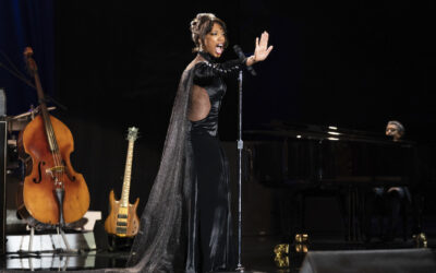Draamaelokuva Whitney Houstonista on särmätön, mutta tarjoaa uskomattoman upeita musiikkihetkiä