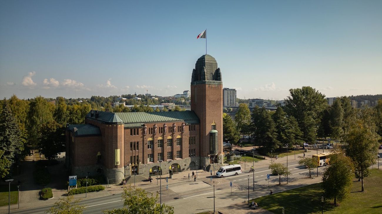 levoton tuhkimo by hanna maria gronlund kulttuuritoimitus INSTA