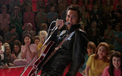 Elvis luistelee loisteliaan kuvapinnan alta pakoon – arviossa Baz Luhrmannin ensi-iltamusikaali