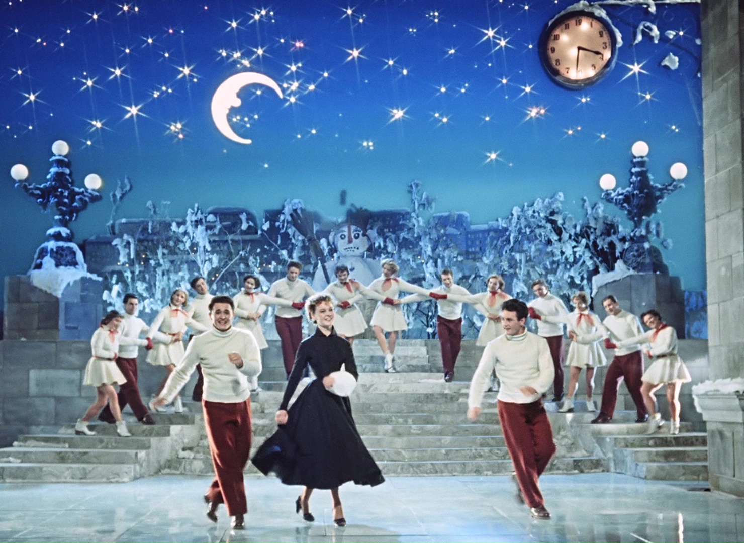 levoton tuhkimo by hanna maria gronlund kulttuuritoimitus INSTA levoton tuhkimo by hanna maria gronlund kulttuuritoimitus INSTA