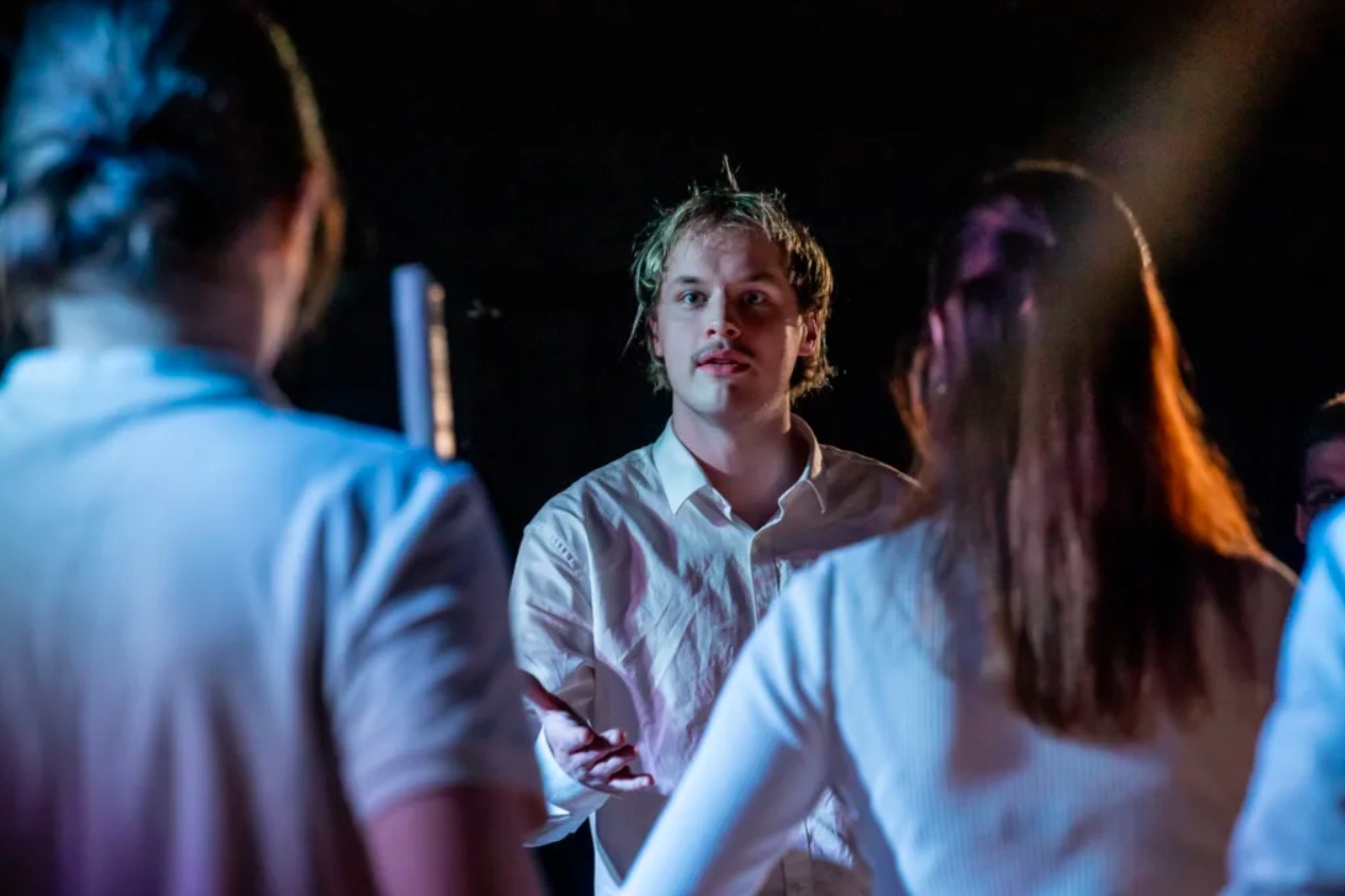 levoton tuhkimo by hanna maria gronlund kulttuuritoimitus INSTA