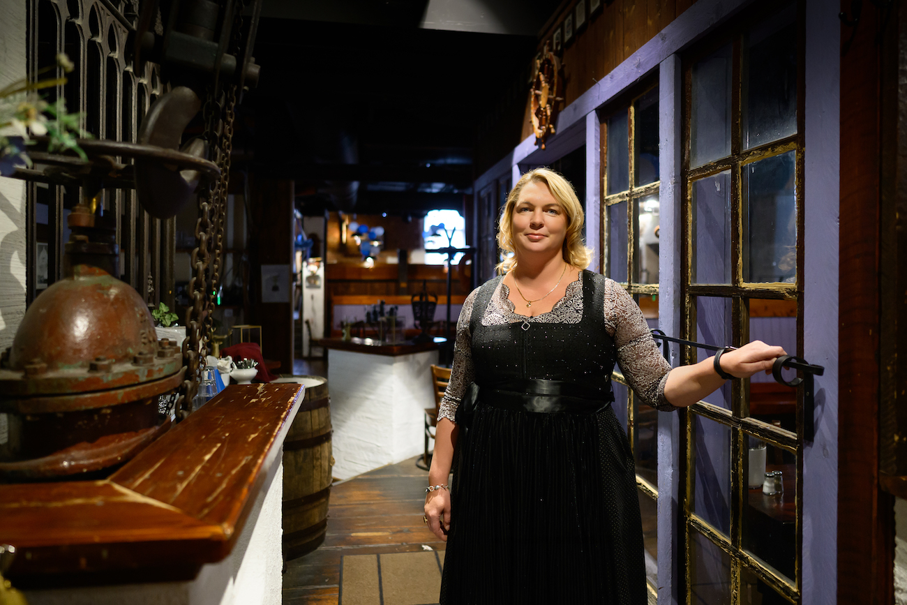 levoton tuhkimo by hanna maria gronlund kulttuuritoimitus INSTA levoton tuhkimo by hanna maria gronlund kulttuuritoimitus INSTA