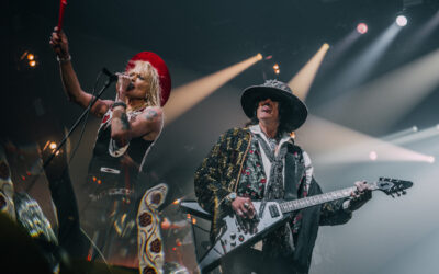 Michael Monroe ja Hanoi Rocks -legendat Helsingin jäähallissa – juhlakeikalla parhaimmillaan rokkenrollin vaaran tuntua