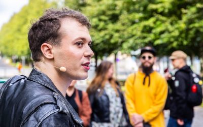 Arttu Soilumo avaa queer-Tampereen historiallisella kävelyllä – arviossa Peltienkelit